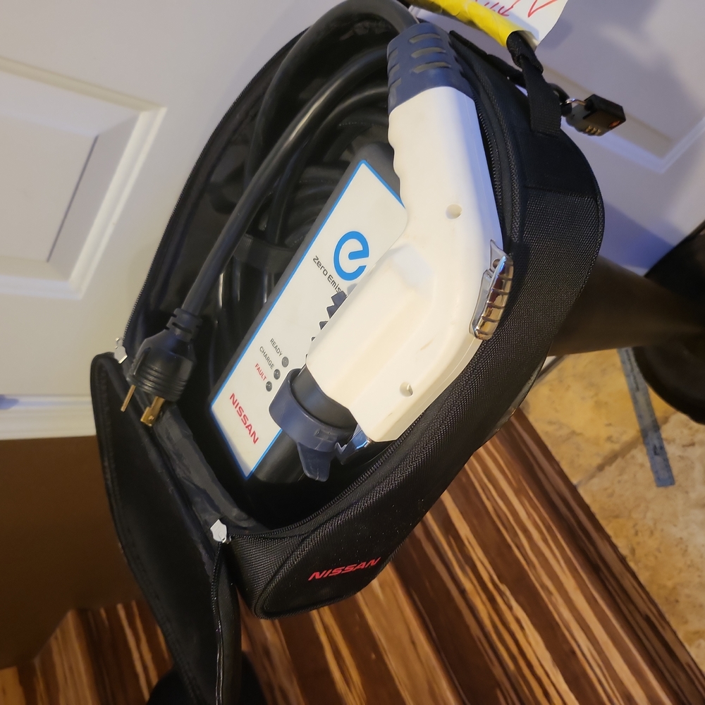 Nissan Leaf 30Amp  240v Quick Charger w/ Case Professionally Modified